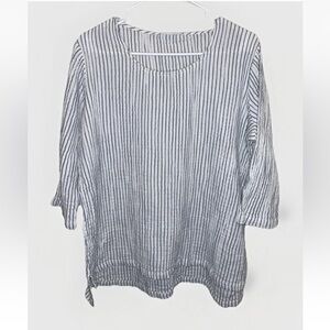 Komil Women’s 3/4 Sleeve White Gray Striped Top Size M EUC Lightweight Cotton
